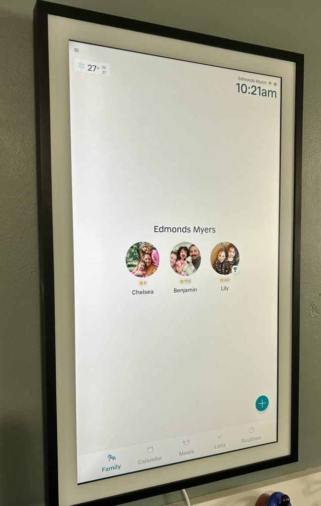 DIgital family calendar display